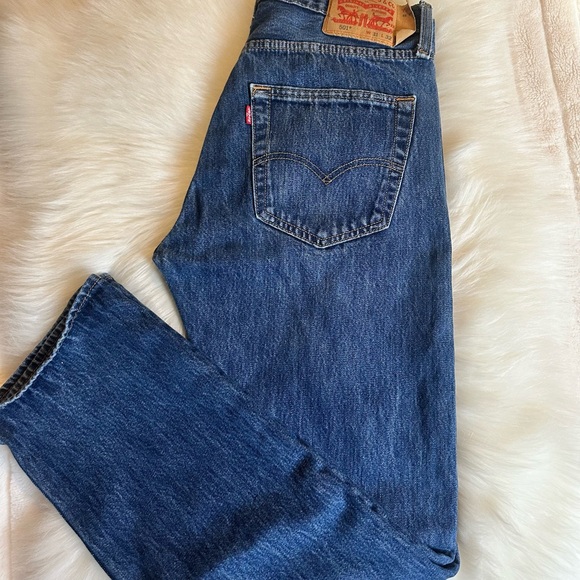 Levi's Men's Classic Straight Blue Jeans - Picture 1 of 4